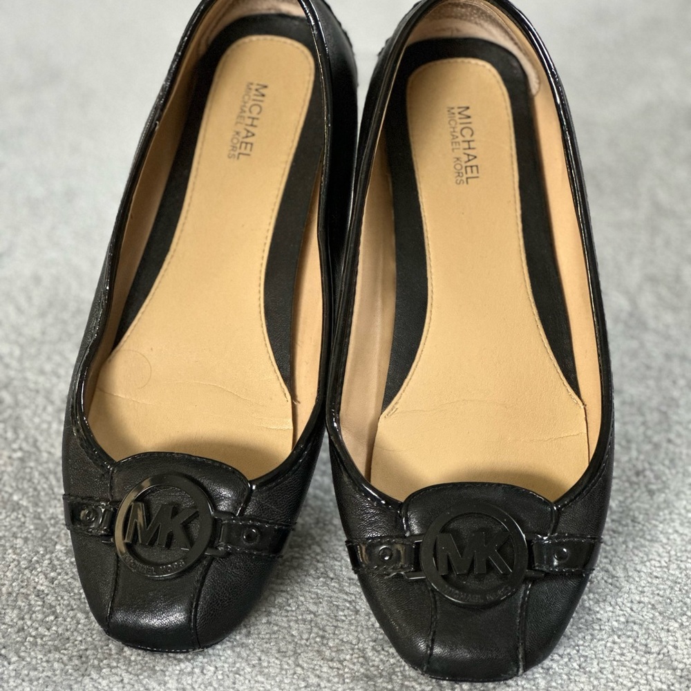 Michael Kors black flats 8.5